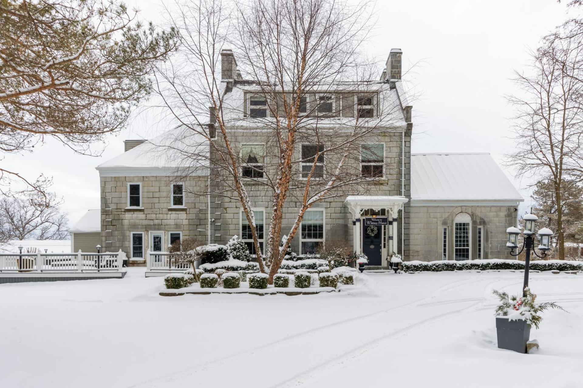 All Suites Whitney Manor Kingston Exteriér fotografie
