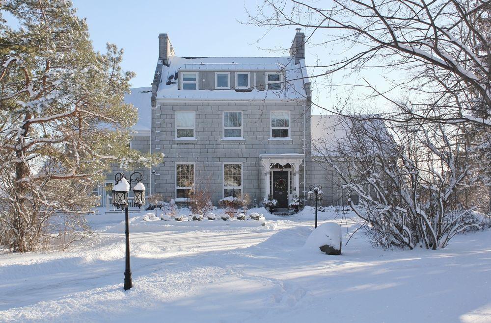 All Suites Whitney Manor Kingston Exteriér fotografie