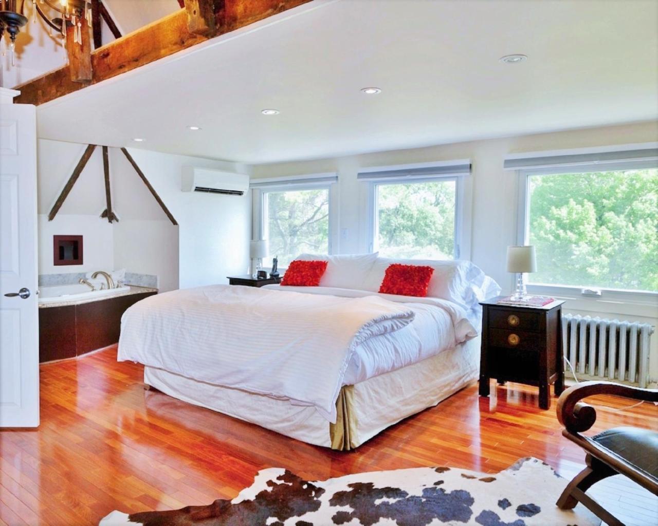 All Suites Whitney Manor Kingston Exteriér fotografie