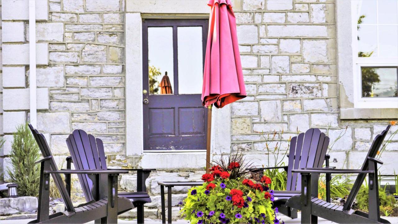 All Suites Whitney Manor Kingston Exteriér fotografie